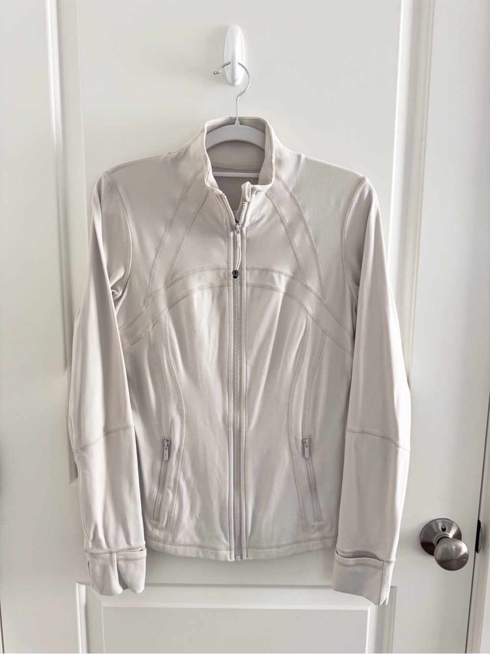 Lululemon Women’s Define Jacket in White Opal - Picture 6 of 11
